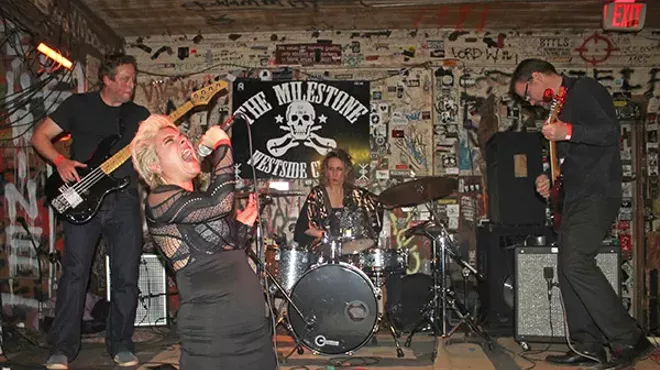 Image: Bandsgiving: Farewell Albatross, Radio Lola, Pullover, Infinity Crush, Mitchell Franklin