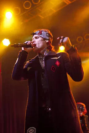 Buckcherry2