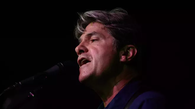 Image: George Huntley (of the Connells) in Concert
