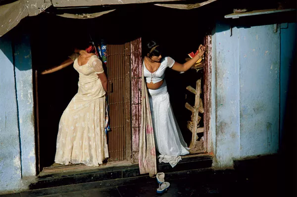 Jodi Cobb&#39;s &#39;Slaves Among Us &mdash; 2002&#39;
