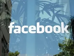 facebook_-300x225.webp