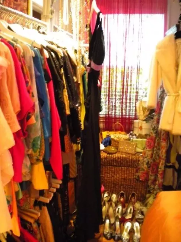 effies-closet.webp