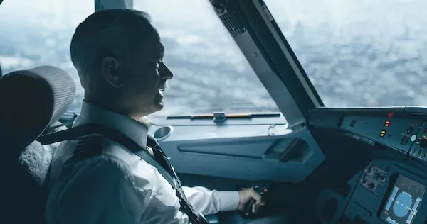 Tom Hanks in Sully (Photo: Warner Bros.)