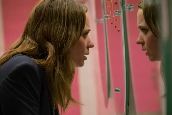 Emily Blunt in The Girl on the Train (Photo: Universal & DreamWorks)