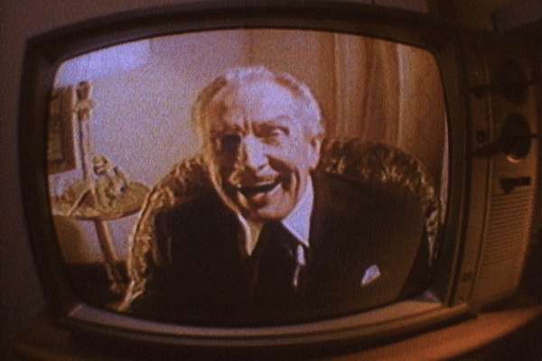Vincent Price in Escapes (Photo: Intervision)