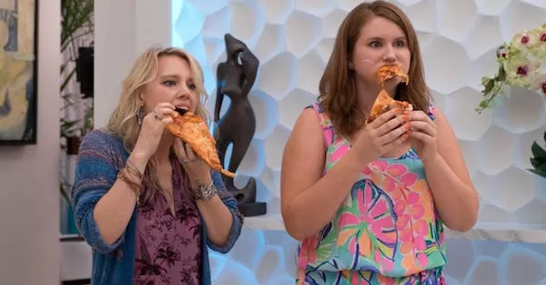 Kate McKinnon and Jillian Bell in Rough Night (Photo: Columbia)