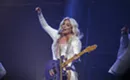 Rain doesn't dampen the party with Kesha and Macklemore