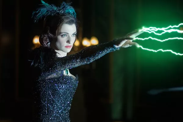 WICKED: Rachel Weisz in Oz the Great and Powerful (Photo: Disney)