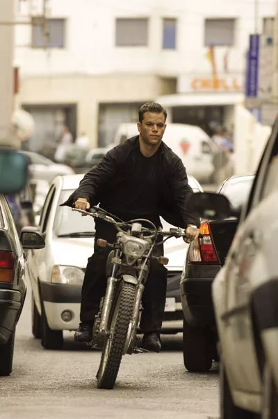 ZOOM TO MANEUVER: Jason Bourne (Matt Damon) takes to the streets in The Bourne Ultimatum. - JASIN BOLAND / UNIVERSAL